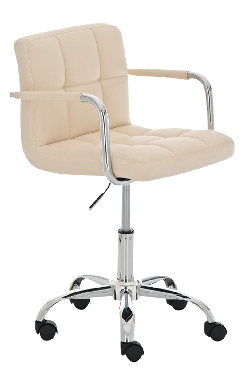 Lucy Kontorstol N°104